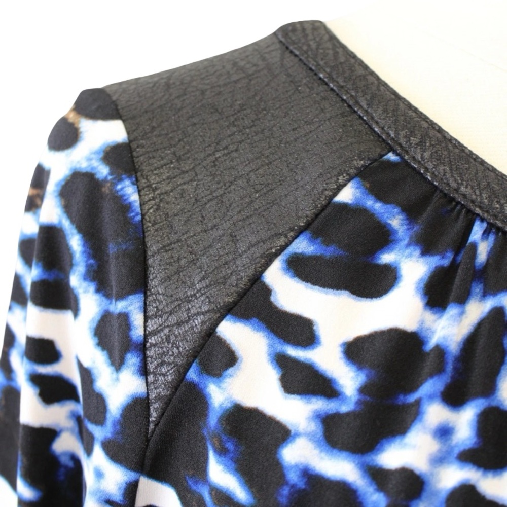 Calvin Klein Cheetah Wrap Dress Women's Large Blue Yellow Cocktail EUC - Picture 3 of 12